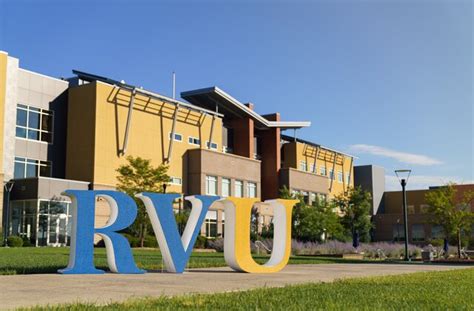 15 Medical Schools With the Most Students