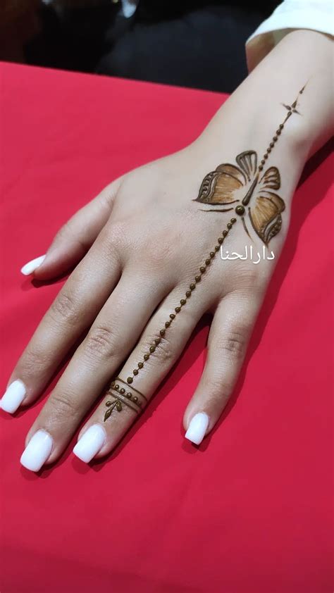 Pin by Seraph on Hena in 2024 | Latest simple mehndi designs, Simple ...