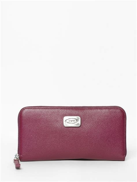 Tod's Maroon Wallet