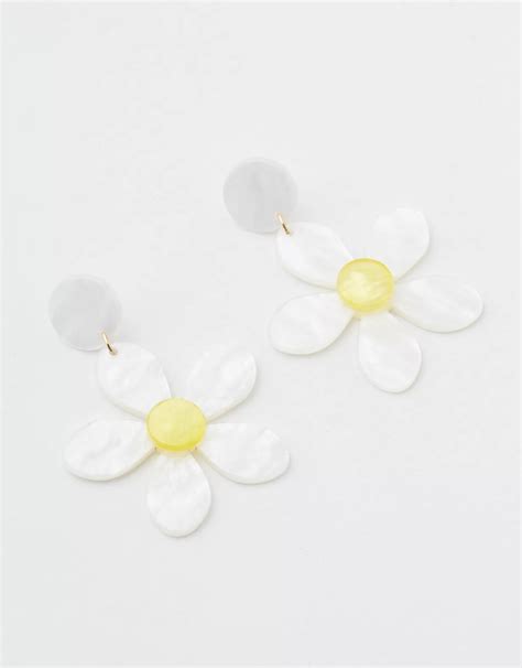 AEO Daisy Statement Earring
