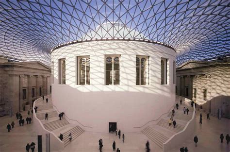 British High-Tech Design 的图像结果