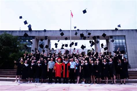 2019届毕业典礼预告-宁波大学成人高等学历招生-育成教学点