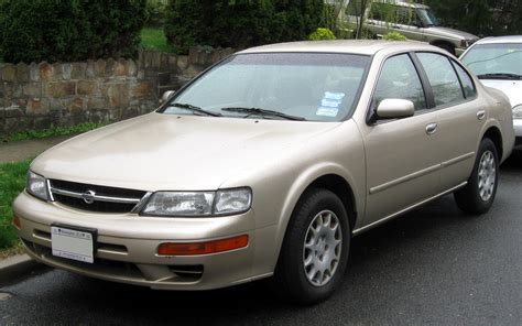 1994 Nissan Maxima - Information and photos - MOMENTcar