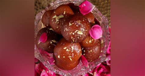 Buy Burfees Online From Standard Burfee | LBB, Delhi