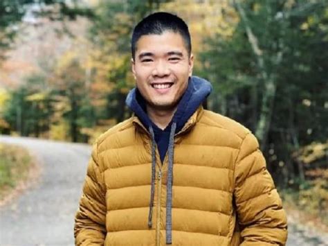 बोर होकर नेटफ्लिक्स कर्मचारी ने छोड़ी साढ़े 3 करोड़ की नौकरी, बीते 8 ...