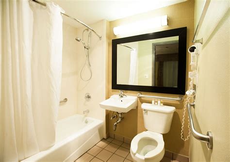 Photos - Hudson River Hotel