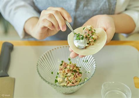 Experience Cooking K-Dessert & Food with Seoul City Tour - Klook India