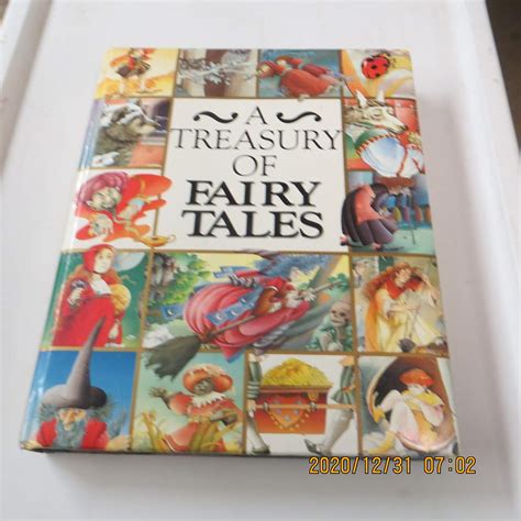 A Treasury of Fairy Tales : Martin, Annie-Claude: Amazon.in: Books