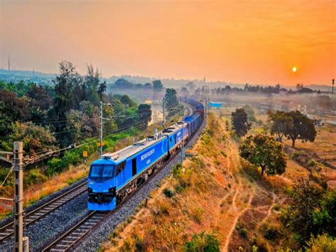 Indian Railways: ৬ স্টেশন থেকে ৮ জন...! 'অপারেশন নানহে ফারিস্তে ...