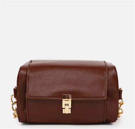 Discover The Most Chic Handbag Trends From Haute Sauce At A Minimum 50% ...