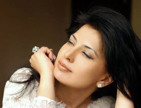 Designer Ritu Beri Has Designed Uniforms For Railway Employees And It's ...