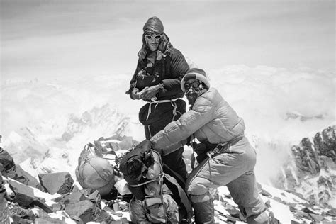 Vintage Photos of Mount Everest Climbs
