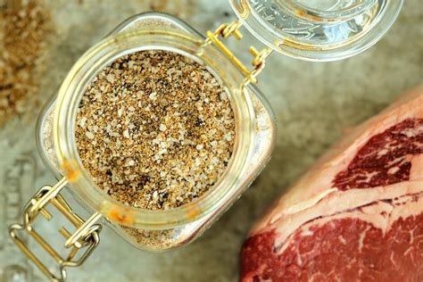 Best Steak Seasoning Recipe (Easy, Flavor-Packed Blend)