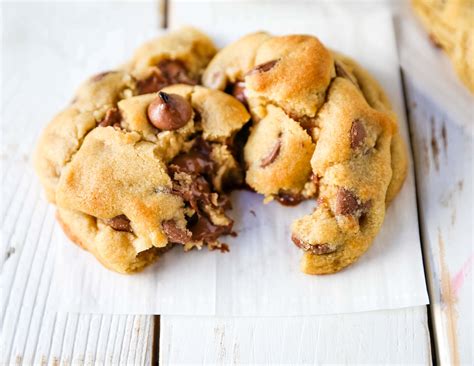 Crumbl Chocolate Chip Cookie Copycat Recipe – Modern Honey