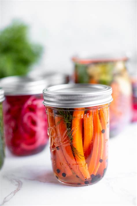 Quick Pickled Carrots