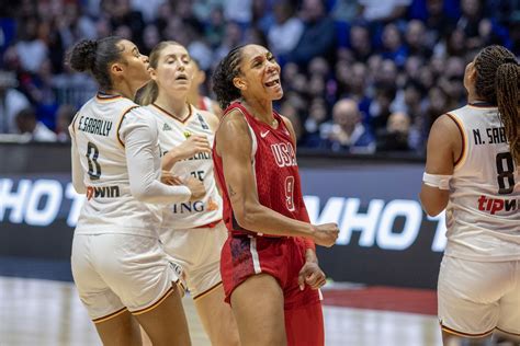 Meet the women’s U.S. Olympic basketball team that pretty much never ...