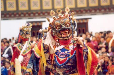 Bharatnatyam dance | Indian folk dances | Assamese Bihu dance | South ...