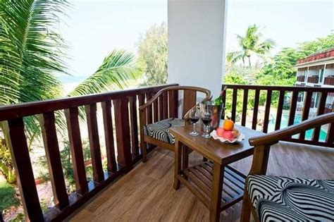 SEASONS HOTELS AND RESORT NGAPALI (Zi Phyu Kone) - Hotel Reviews ...