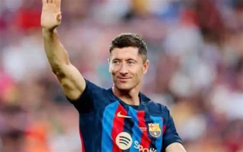 லெவான்டோவ்ஸ்கியின் ரூ.74 லட்சம் மதிப்புள்ள வாட்ச் திருட்டு | Robert ...