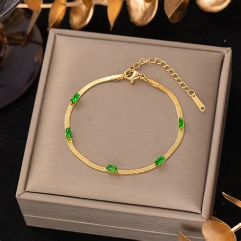 Emerald Serpent Bracelet – BornToChamak
