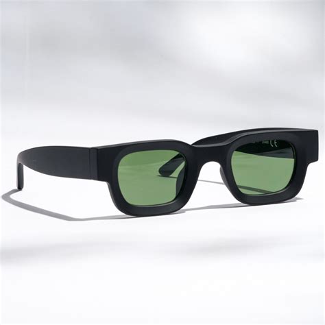 Vintage V1 Black Green Sunglasses – Grab Yours Now – Go Glassic