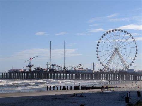 Showboat Atlantic City Hotel Pool Pictures & Reviews - Tripadvisor