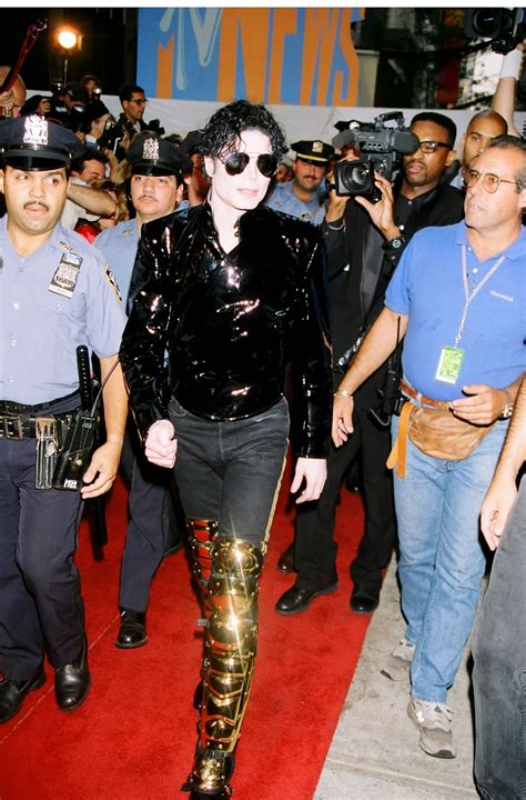 [FOTOS] Michael Jackson chegando no MTV Video Music Awards - 07 de ...
