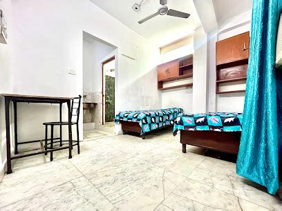 Hauz Khas Metro Station, Map, Route, Timings, Fare, Entry/Exit