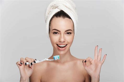 How to Reverse Tooth Decay (and Cavities) Naturally