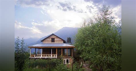 Stay In This Dreamy Stone Cottage By The River In Naggar For Just INR ...