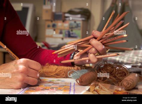 Woollen Thread Design 的图像结果