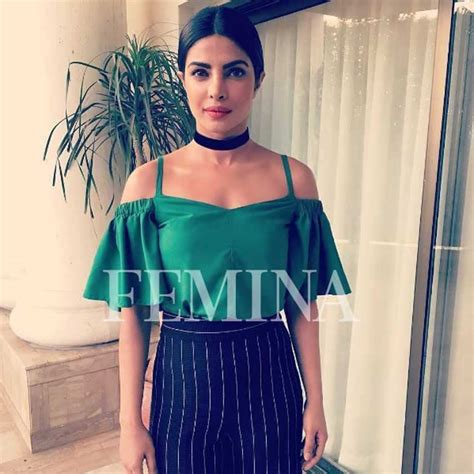 Priyanka and Shraddha wear the choker necklace | Femina.in