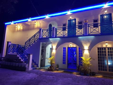 Batangas Beachfront Vacation Rentals - Philippines | Airbnb