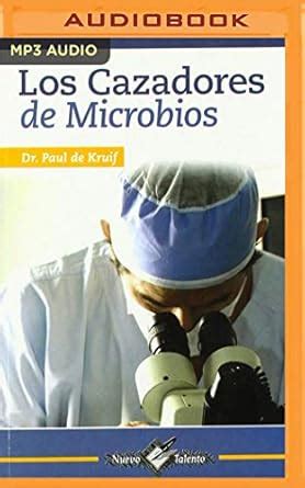 Buy Cazadores de microbios Book Online at Low Prices in India ...