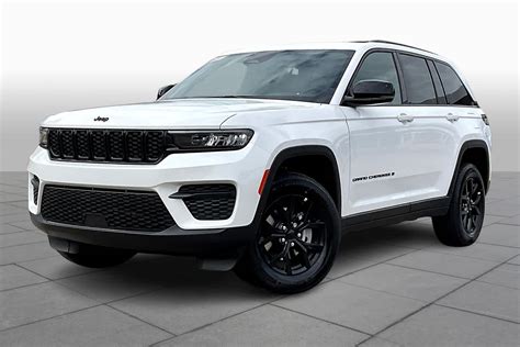 New 2024 Jeep Grand Cherokee Altitude Sport Utility in Oklahoma City #RC169110 | Bob Howard ...