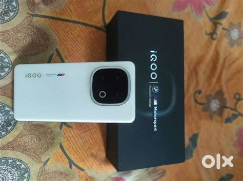 IQOO 13 12/256 - Mobile Phones in Changorabhata, Raipur - 1828409989