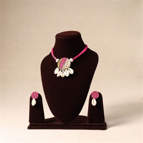 Pink Shell Work Fabart Necklace Set