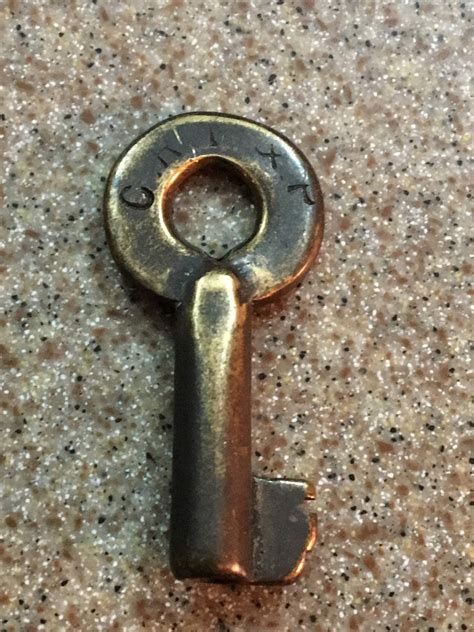 CHICAGO ROCK ISLAND ??? RAILROAD SWITCH LOCK KEY Brass Scale Padlock ...