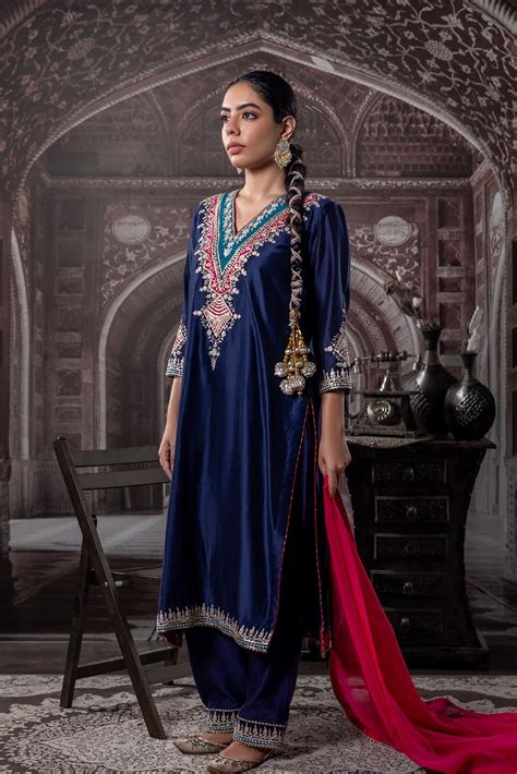 Nazakat Navy Blue Set