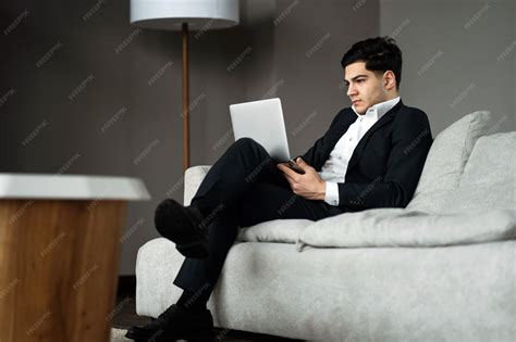 Serious Business Man 的图像结果