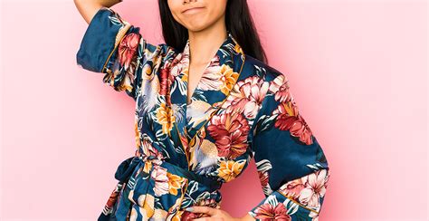 10 Model Kimono Wanita Terbaik untuk Outer di Berbagai Acara