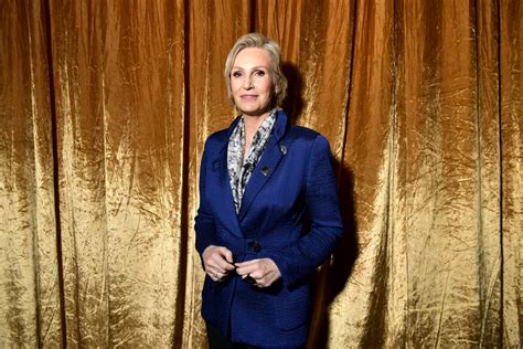 Jane Lynch Net Worth - Wiki, Age, Weight and Height, Relationships ...