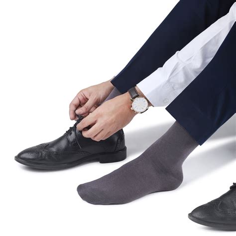 Men Crew Length Seamless Socks-Steel Grey – Next2Skin.in