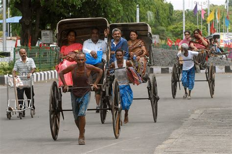 Hand-Pulled Rickshaws To Disappear? How Pandemic Inflicted A Great Blow ...