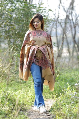 Buy Kashmiri Shawl Online INDIA | Pashmina Shawls | Kashmiri Shawls