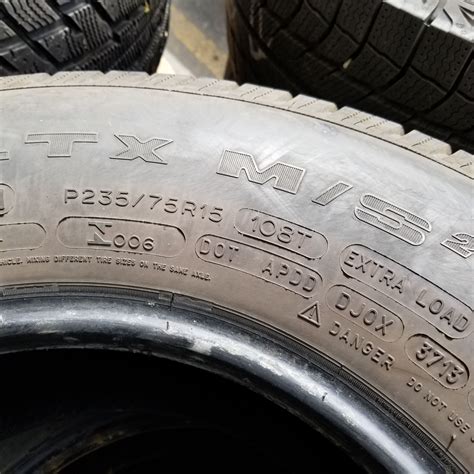 SET OF 4 MICHELIN 235/75 R15 TIRES - Big Valley Auction