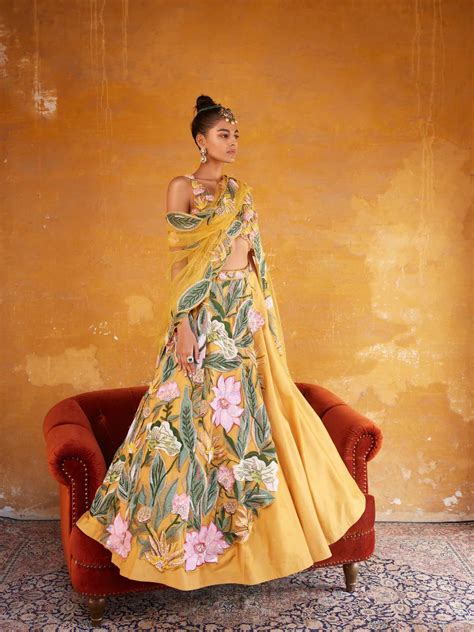 40+ Latest and Trendiest Haldi Dress Inspirations