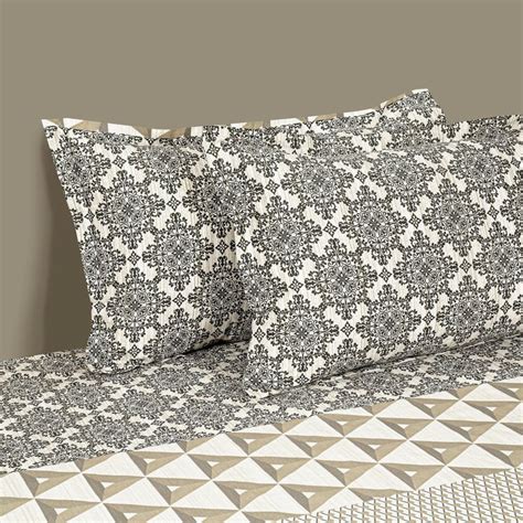 Buy SWAYAM Abstract Mosaic 210TC Geometric Peaks Queen Bedsheet Set ...