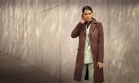 Women's Petite Wool Coats - Sumissura