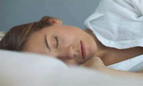 睡觉多梦？那很可能是得病了！这6个安神法助你一夜好眠……
